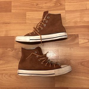 Tan Suede Fleece Lined Hi Top Converse with Custom Laces Women’s Size 5.5